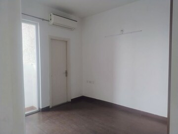 Room in 3 BHK Apartment at Mapsko Mount Ville, Sector 79 – for Rent