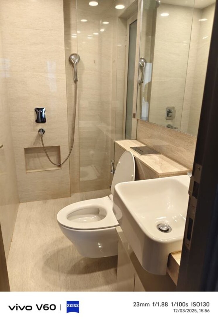Bathroom, hiranandani-regent-hill 1 Bedroom 379 Sq.Ft. Apartment In Powai Mumbai 9748774