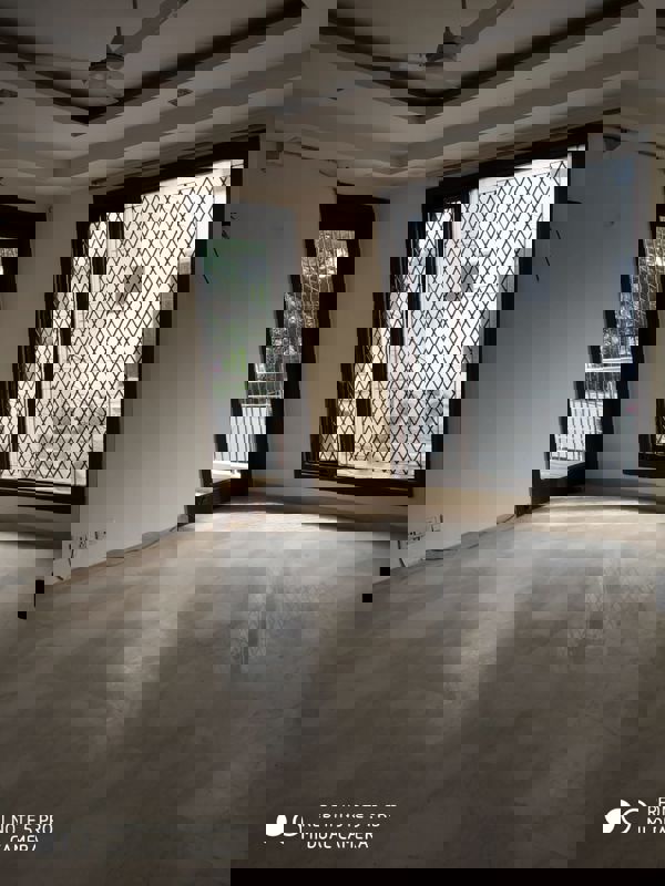 4 BHK + Servant Room Builder Floor For Sale in Lajpat Nagar II