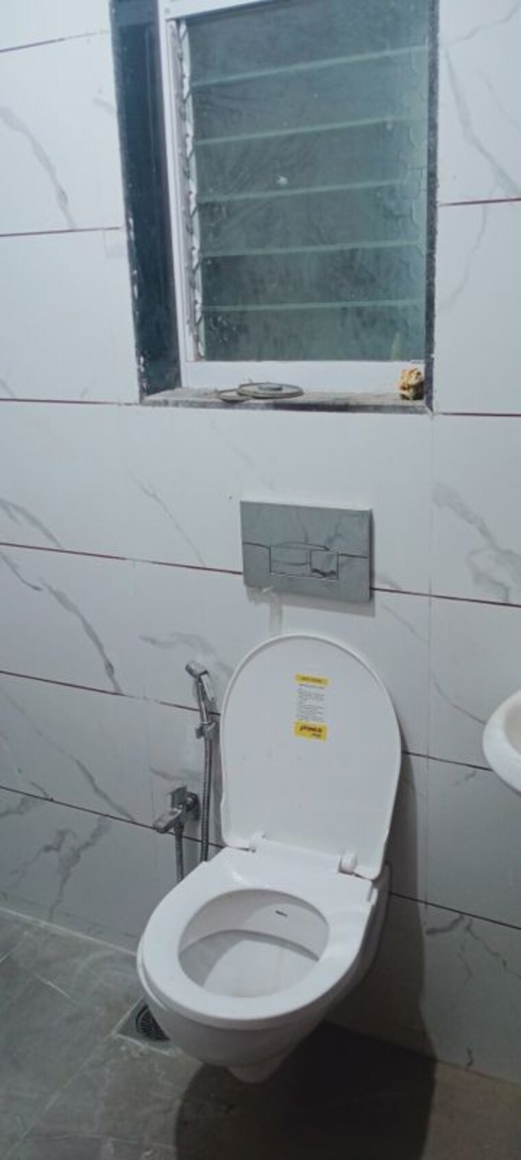 Bathroom, bindra-complex 1 Bedroom 640 Sq.Ft. Apartment In Andheri East Mumbai 9748894