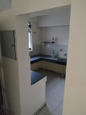 Kitchen in 2.5 BHK Builder Floor at Wave Prime Floors, Wave City – for Rent