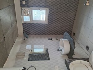 Bathroom in 4 BHK Builder Floor at CHD Avenue 71, Sector 71 – for Rent