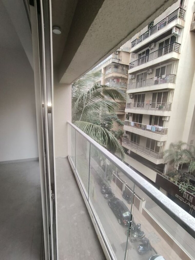 Balcony, juhu-gulmohar-chs 3.5 Bedroom 1350 Sq.Ft. Apartment In Vile Parle West Mumbai 9749041
