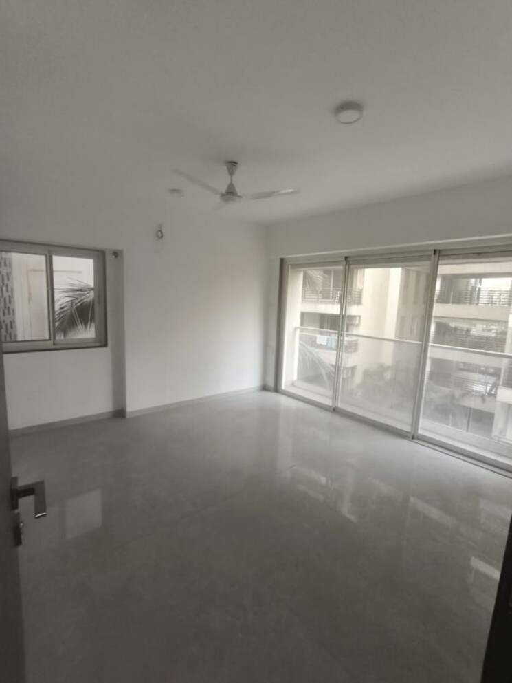 Room, juhu-gulmohar-chs 3.5 Bedroom 1350 Sq.Ft. Apartment In Vile Parle West Mumbai 9749041