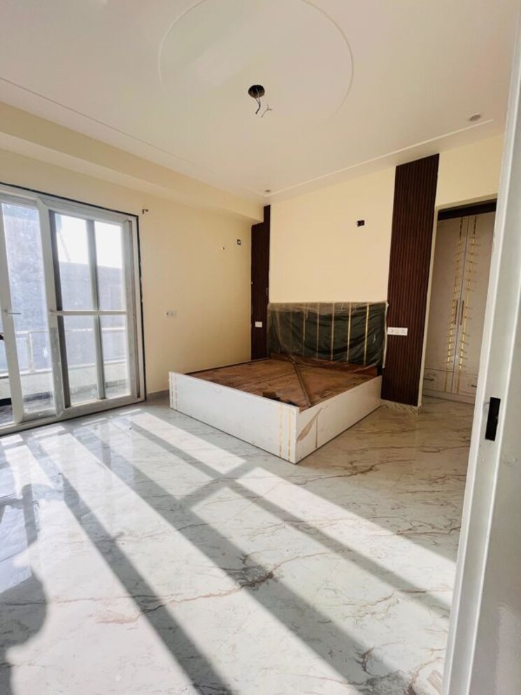 Room, sector 52 1 Bedroom 751 Sq.Ft. Builder Floor In Sector 52 Gurgaon 9749089