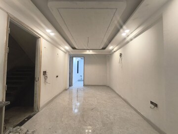 Room in 3 BHK Builder Floor at Chattarpur – for Sale