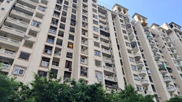 3 BHK Apartment – Exterior View View at Amrapali Silicon City, Sector 76 - for Sale