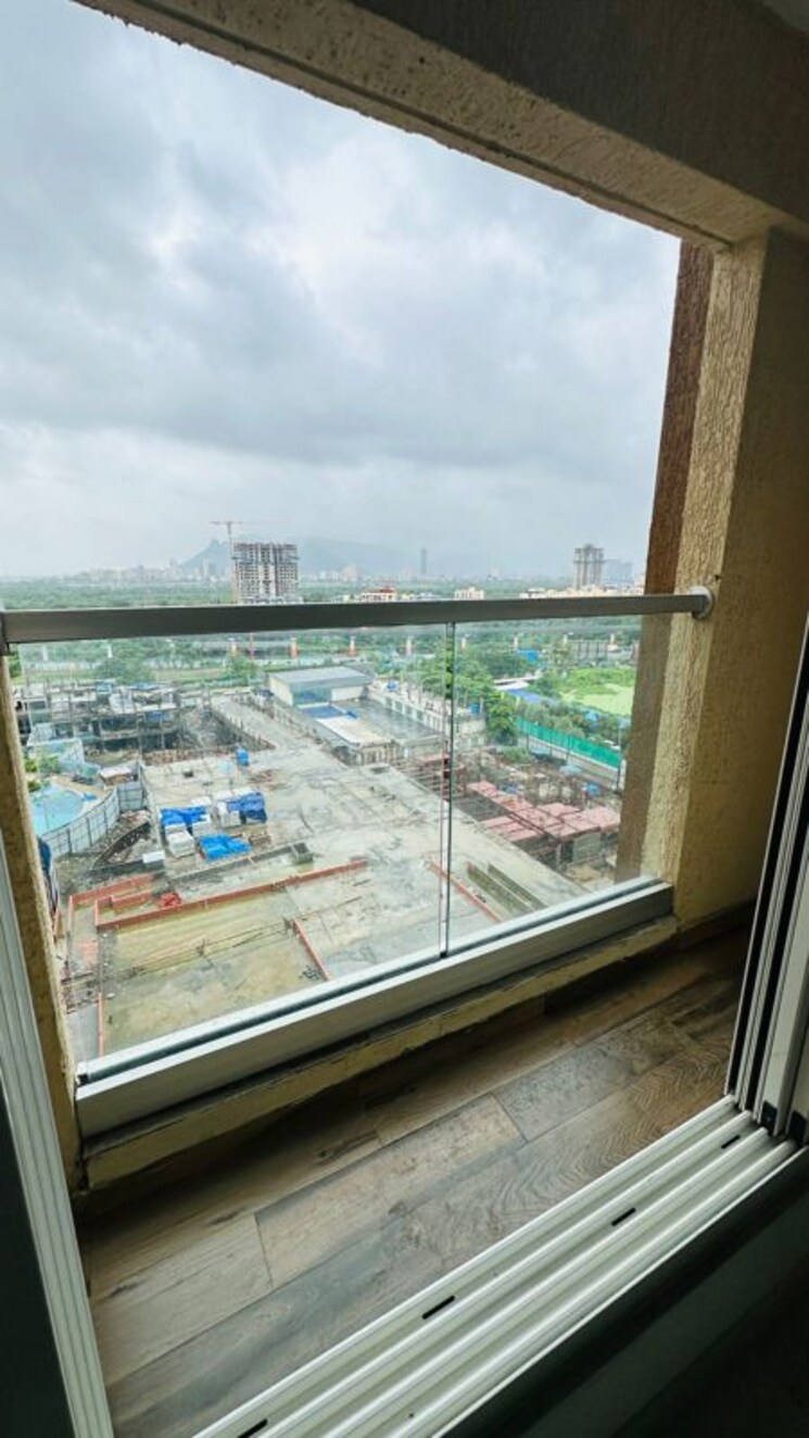 Swimming Pool, dosti-west-county 2 Bedroom 900 Sq.Ft. Apartment In Balkum Pada Thane 9749128