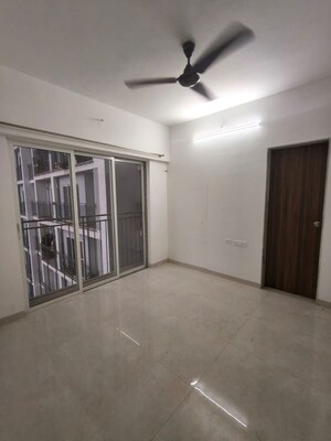 Room in 1 BHK Apartment at Godrej Vihaa, Badlapur East – for Rent