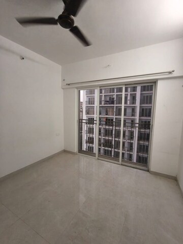 Room in 1 BHK Apartment at Godrej Vihaa, Badlapur East – for Rent