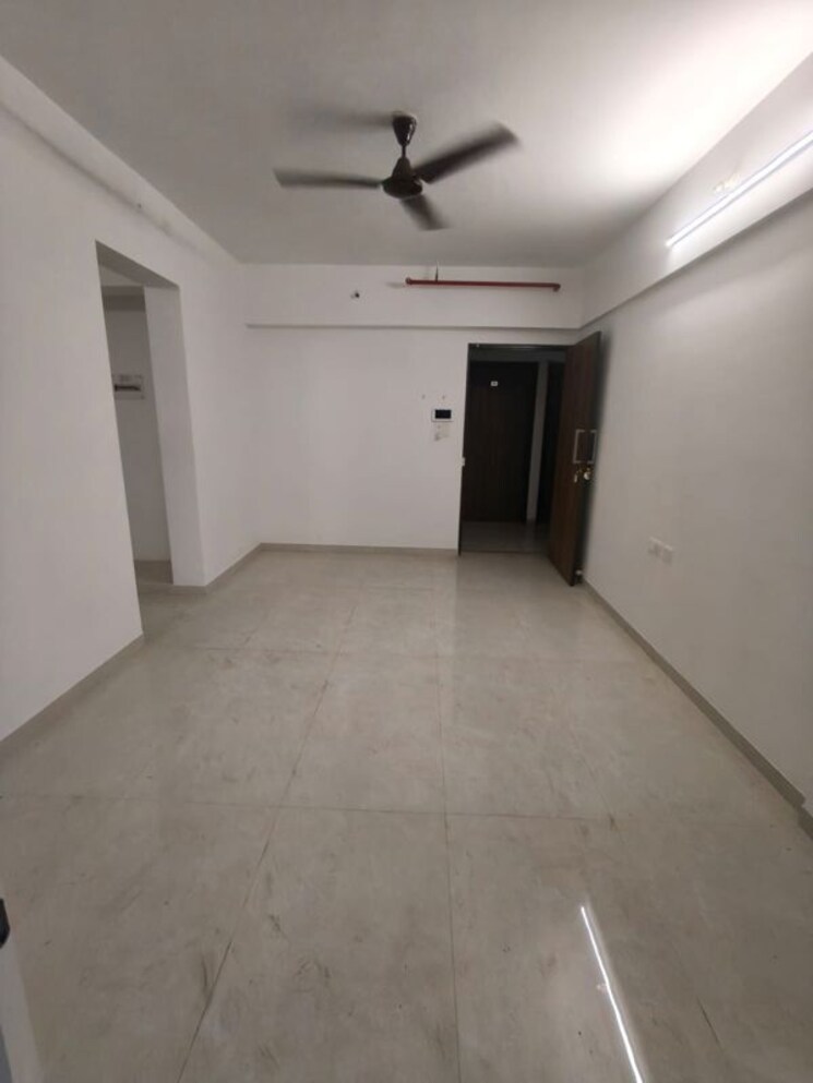 Room, godrej-vihaa 1 Bedroom 468 Sq.Ft. Apartment In Badlapur East Thane 9749211