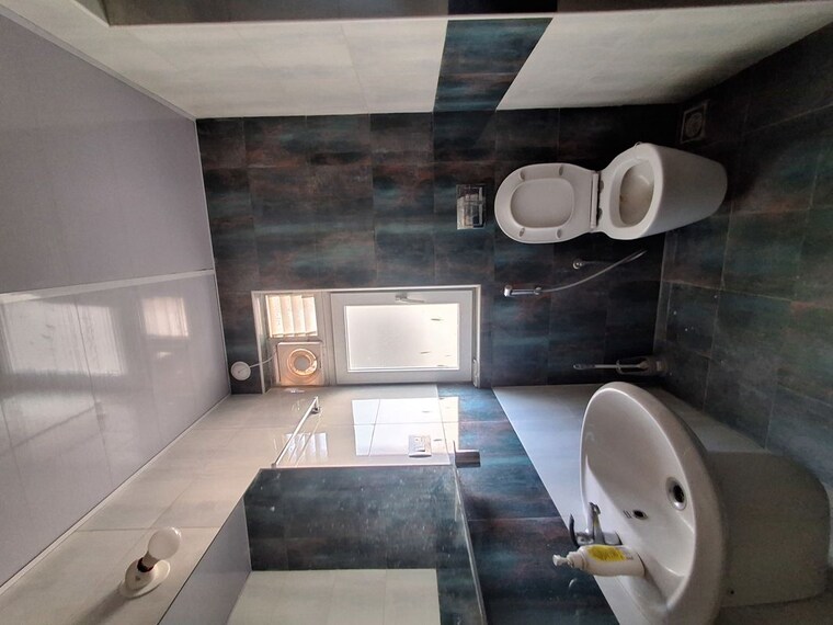 Bathroom, honer-vivantis 2 Bedroom 1290 Sq.Ft. Apartment In Gopanpally Hyderabad 9745564