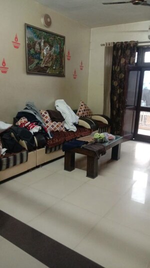 Living Room in 3 BHK Builder Floor at Kavi Nagar Block B – for Sale