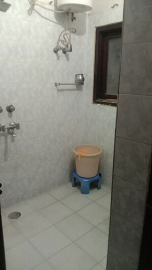 Bathroom in 3 BHK Builder Floor at Kavi Nagar Block B – for Sale