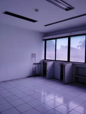 Room in  Office Space at Peelamedu – for Rent