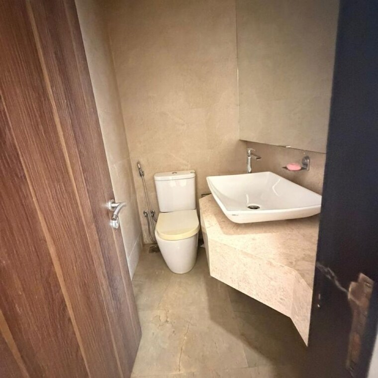 Bathroom, indiabulls-blu-tower-a 3 Bedroom 2700 Sq.Ft. Apartment In Worli Mumbai 9749442
