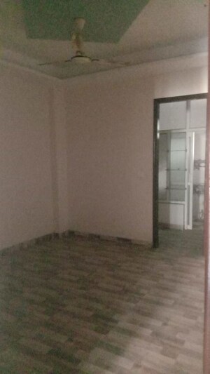Room in 5 BHK Builder Floor at Raj Nagar – for Sale