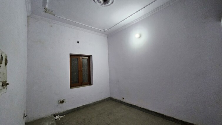 Master Bedroom, dilshad colony 2 Bedroom 800 Sq.Ft. Apartment In Dilshad Colony Delhi 9749468