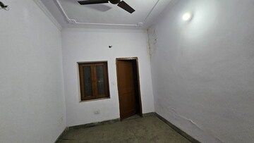 Room in 2 BHK Apartment at Dilshad Colony – for Sale