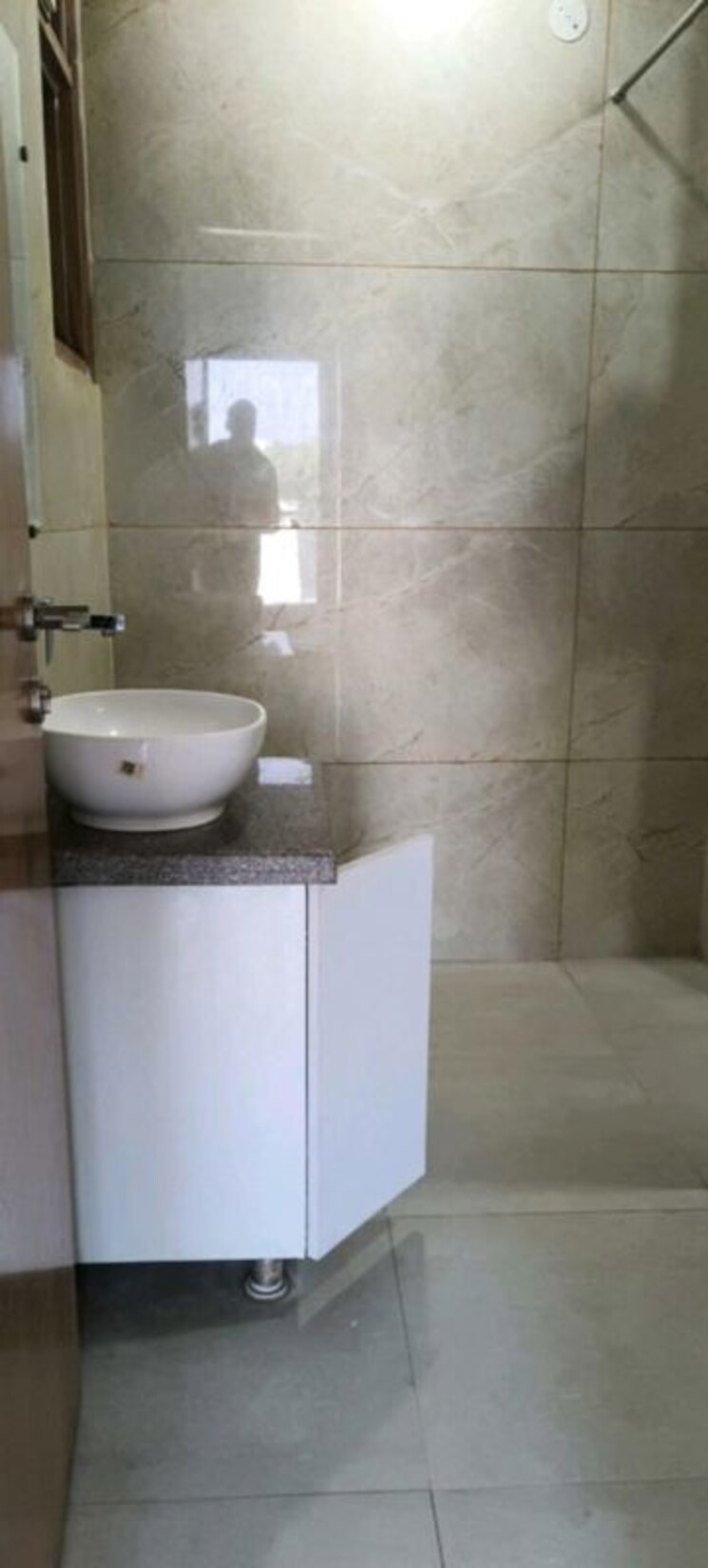 Bathroom, sector 14 4 Bedroom 3150 Sq.Ft. Builder Floor In Sector 14 Faridabad 9749471