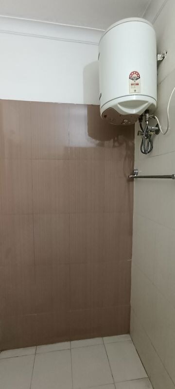 Bathroom in 3 BHK Builder Floor at Ansal API Esencia, Sector 67 – for Rent