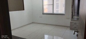 Room in 3 BHK Apartment at Jayabheri The Summit, Narsingi – for Rent