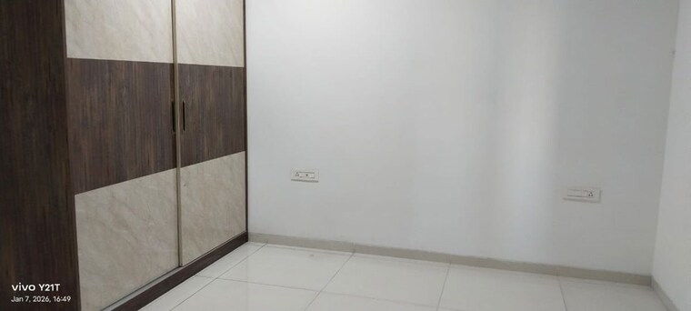 Room, jayabheri-the-summit 3 Bedroom 2075 Sq.Ft. Apartment In Narsingi Hyderabad 9749488