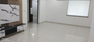 Room in 3 BHK Apartment at Jayabheri The Summit, Narsingi – for Rent