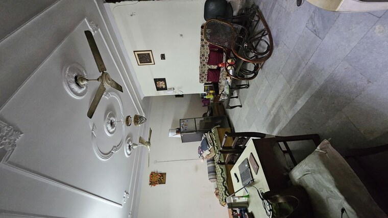 Living Room, dilshad colony 2 Bedroom 750 Sq.Ft. Builder Floor In Dilshad Colony Delhi 9749489