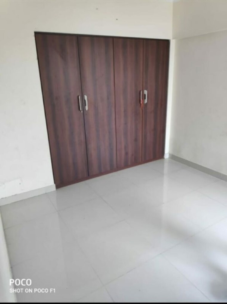 Room, rosa-gardenia 2 Bedroom 600 Sq.Ft. Apartment In Ghodbunder Road Thane 9749506