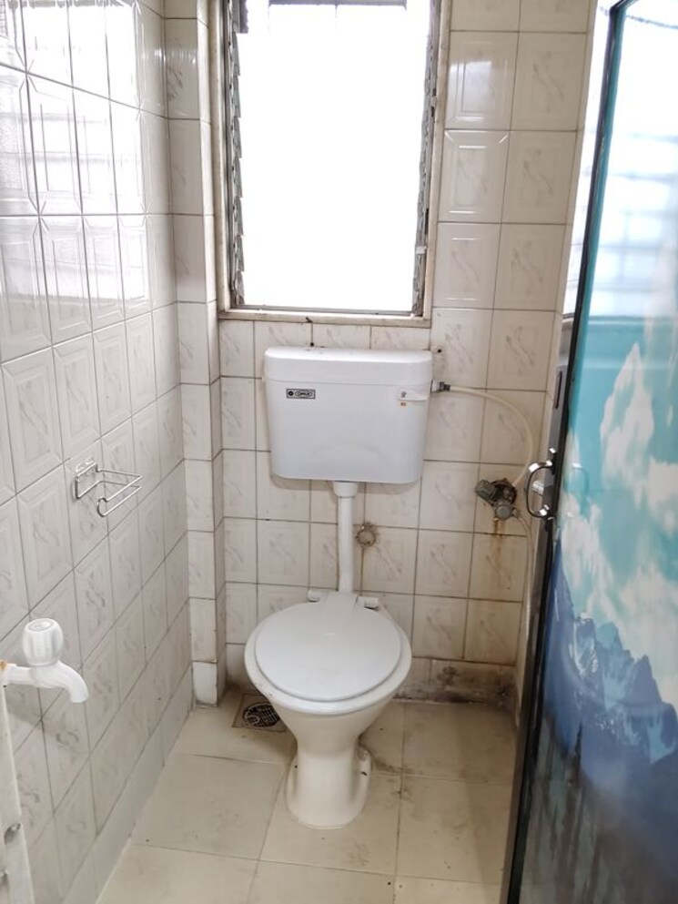 Attached Bathroom, kamla-nagar-chs 1 Bedroom 576 Sq.Ft. Apartment In Kandivali West Mumbai 9749512