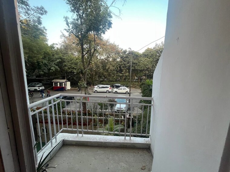 Balcony, vasant kunj enclave 3 Bedroom 1700 Sq.Ft. Apartment In Vasant Kunj Enclave Delhi 9749533