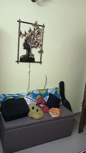 Furnished Amenities in 1 RK Independent House at RWA Apartments Sector 15, Sector 15 – for Rent