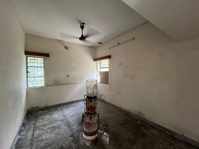 Bathroom, vasant kunj 2 Bedroom 1250 Sq.Ft. Apartment In Vasant Kunj Delhi 9749550