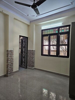 Room in 2 BHK Apartment at Dilshad Colony – for Sale