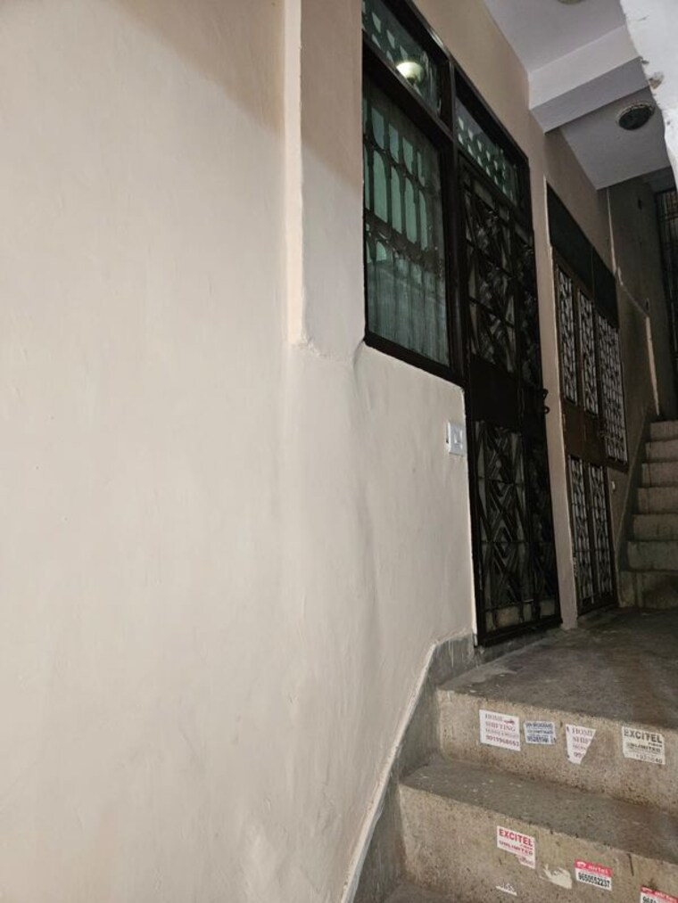 undefined, dilshad colony 2 Bedroom 650 Sq.Ft. Apartment In Dilshad Colony Delhi 9749554