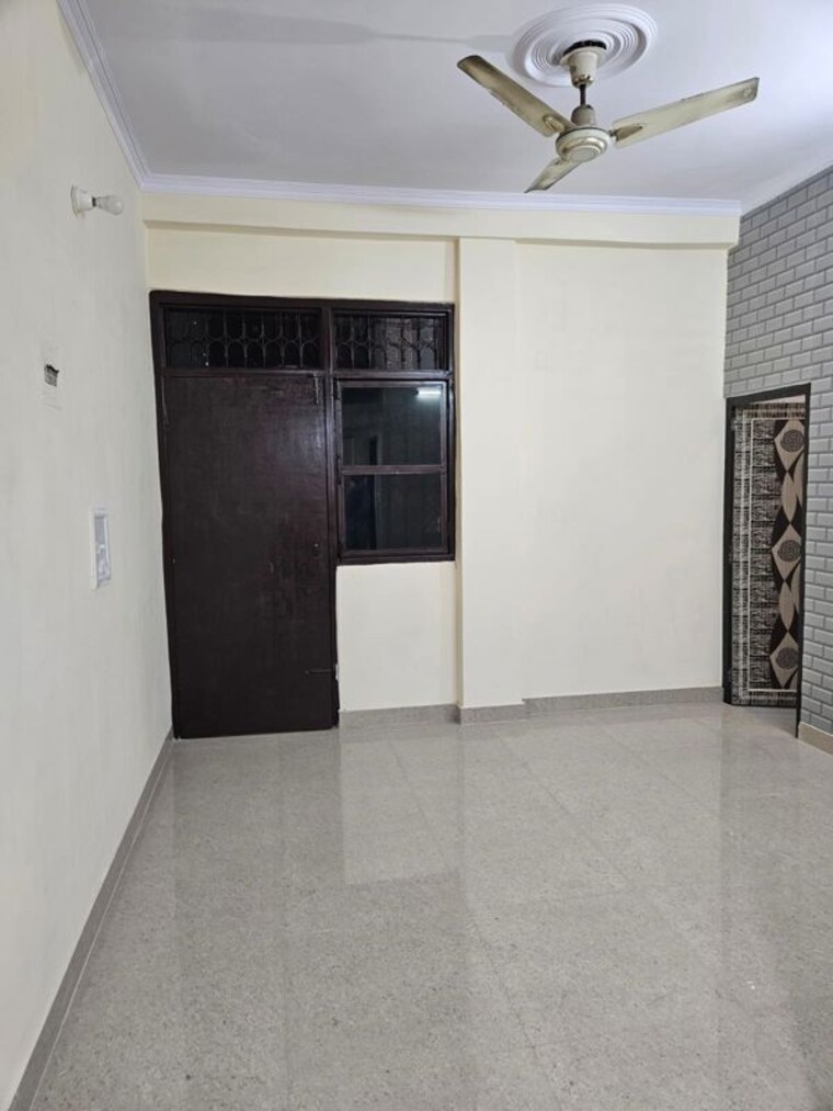 Living Room, dilshad colony 2 Bedroom 650 Sq.Ft. Apartment In Dilshad Colony Delhi 9749554
