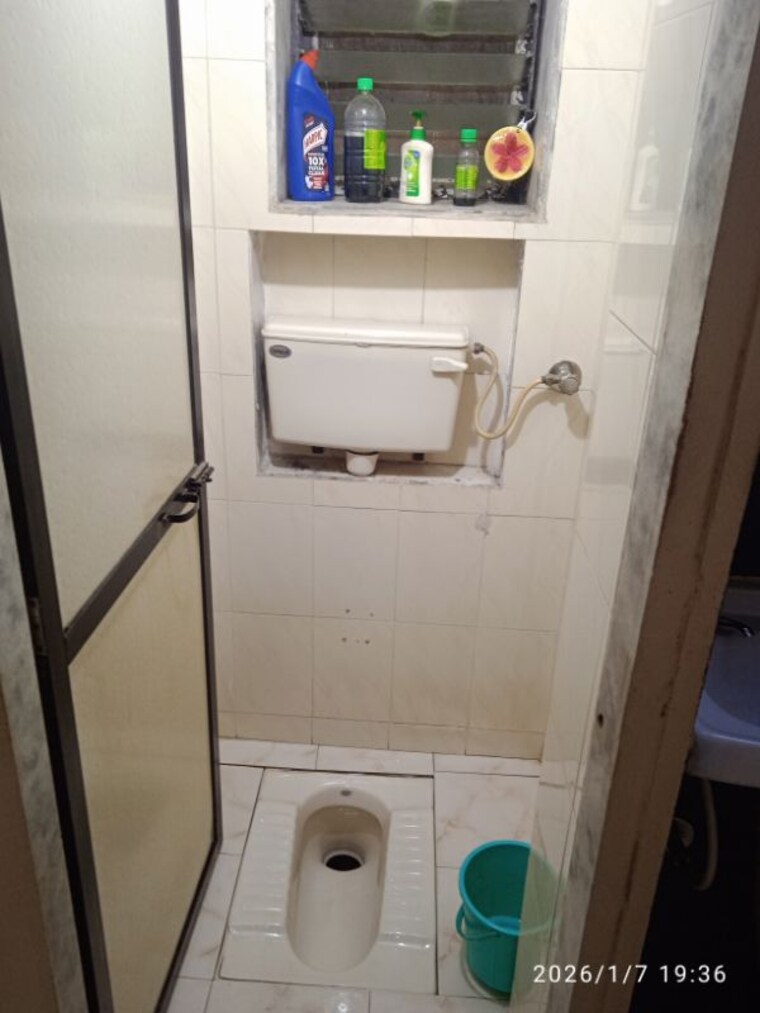 Bathroom, bhayandar west 1 Bedroom 400 Sq.Ft. Apartment In Bhayandar West Thane 9749562