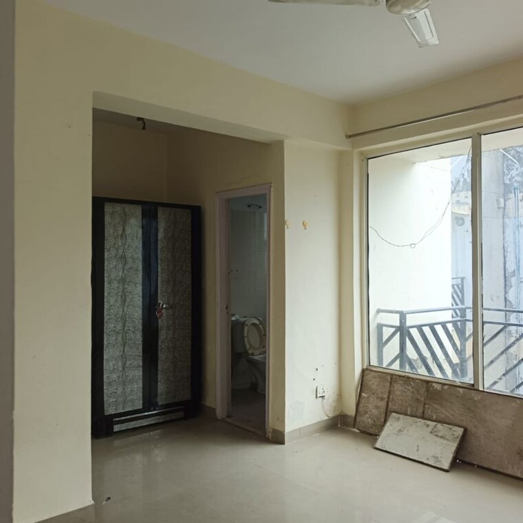 Room, puri-vip-floors 3 Bedroom 1500 Sq.Ft. Builder Floor In Sector 81 Faridabad 9226643