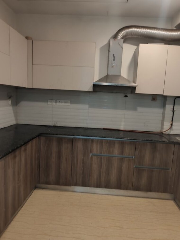 Kitchen, mahagun-mezzaria 3 Bedroom 2500 Sq.Ft. Apartment In Sector 78 Noida 9749571
