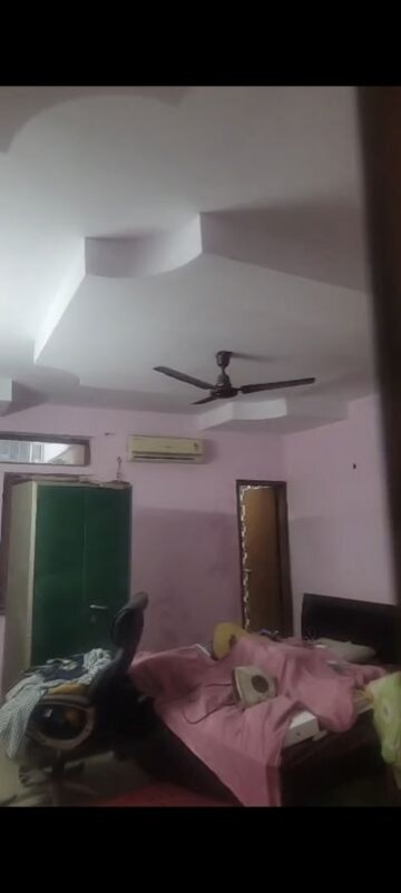 Master Bedroom in 3 BHK Independent House at Sector 46 – for Rent