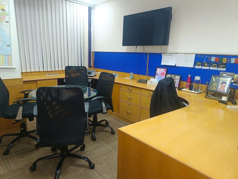 Team Area, trade-star Commercial Office Space 10000 Sq.Ft. In Andheri East Mumbai 9749568
