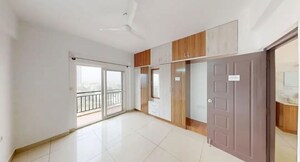 Room in 2 BHK Apartment at Candeur Rise, Varthur – for Sale