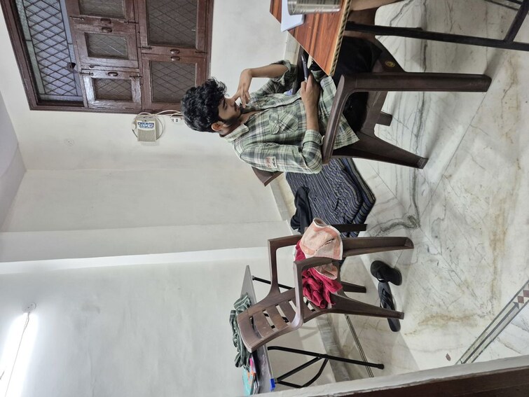 undefined, mayur vihar 2.5 Bedroom 470 Sq.Ft. Builder Floor In Mayur Vihar Delhi 9749597