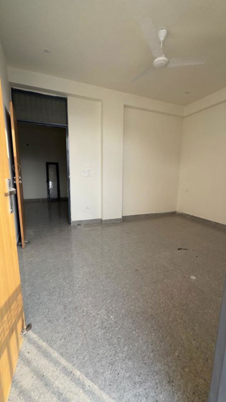 Room, chattarpur 1 Bedroom 450 Sq.Ft. Builder Floor In Chattarpur Delhi 9749601