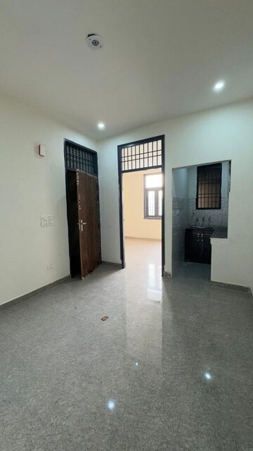 Room in 1 BHK Builder Floor at Chattarpur – for Rent