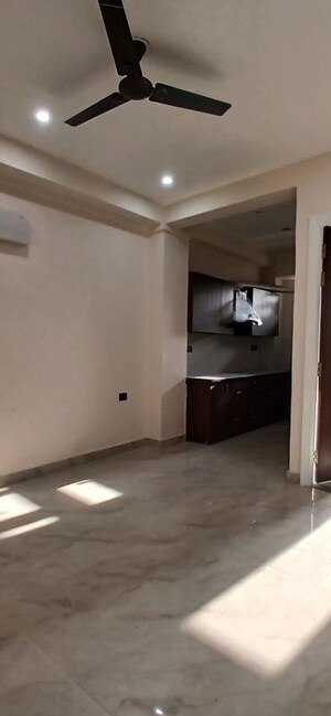 Room in 2 BHK Builder Floor at Sector 47 – for Rent