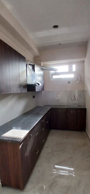 Kitchen in 2 BHK Builder Floor at Sector 46 – for Rent