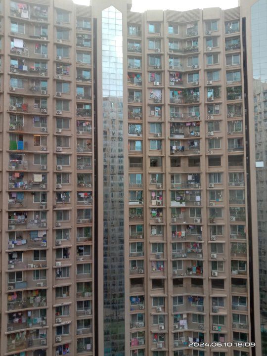 2 BHK 618 Sq.Ft. Apartment in Gurukrupa Marina Enclave