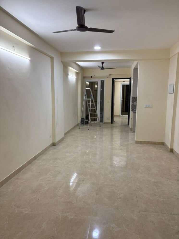 Room, signature-global-park-4-and-5 2.5 Bedroom 1120 Sq.Ft. Builder Floor In Sohna Sector 36 Gurgaon 9749638